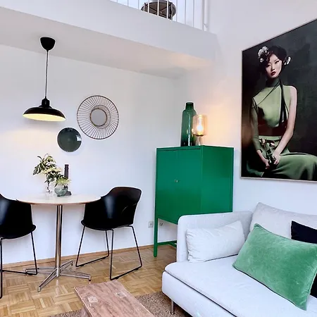 - Free Parking Appartement