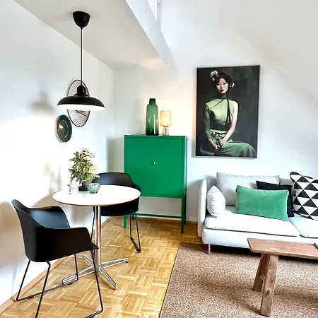 - Free Parking Lägenhet Essen